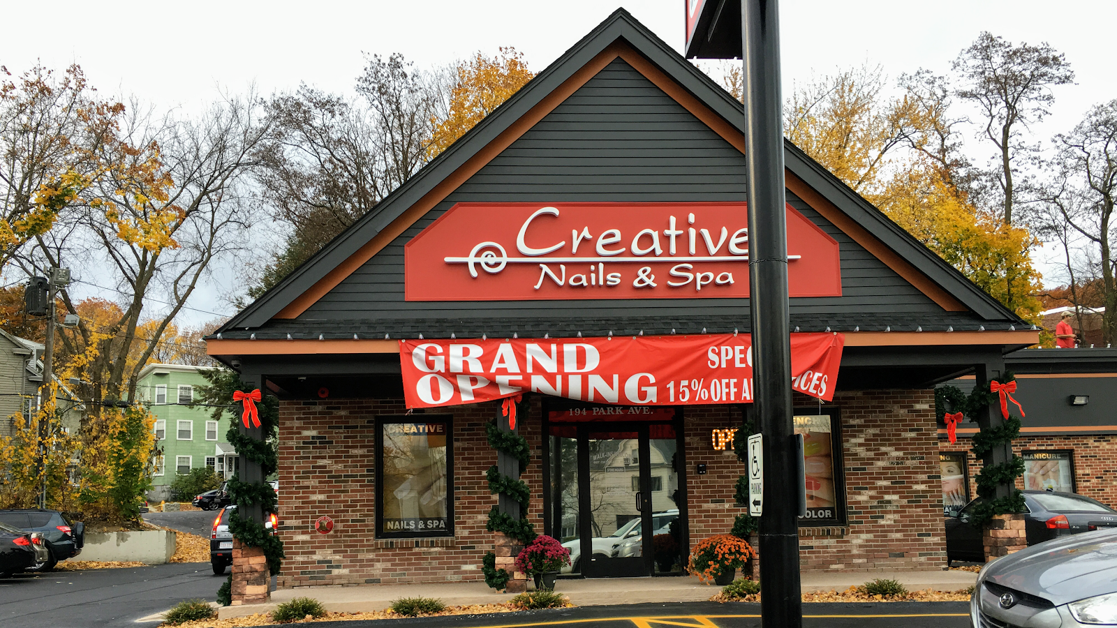 Creative Nails & Spa Styling Stations
